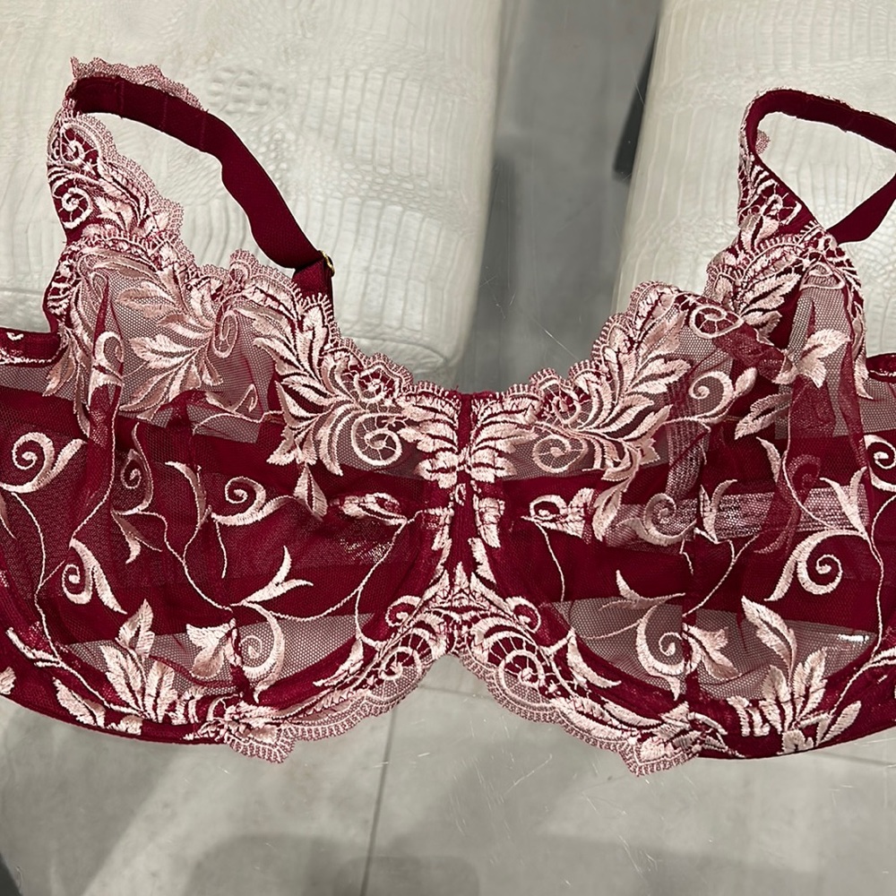 Soma sensuous lace unlined bra 40c